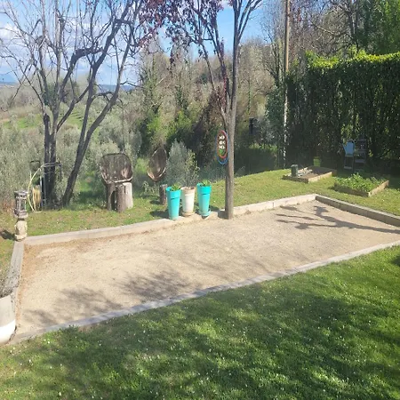 La Treille Avec Piscine *